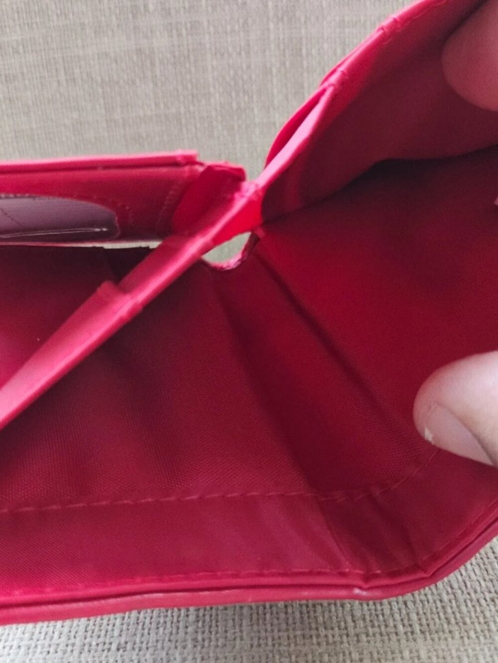 Time And Tru Women Wallet Cardholder Red Faux Leather Vegan Bifold Purse NWT - Picture 8 of 12